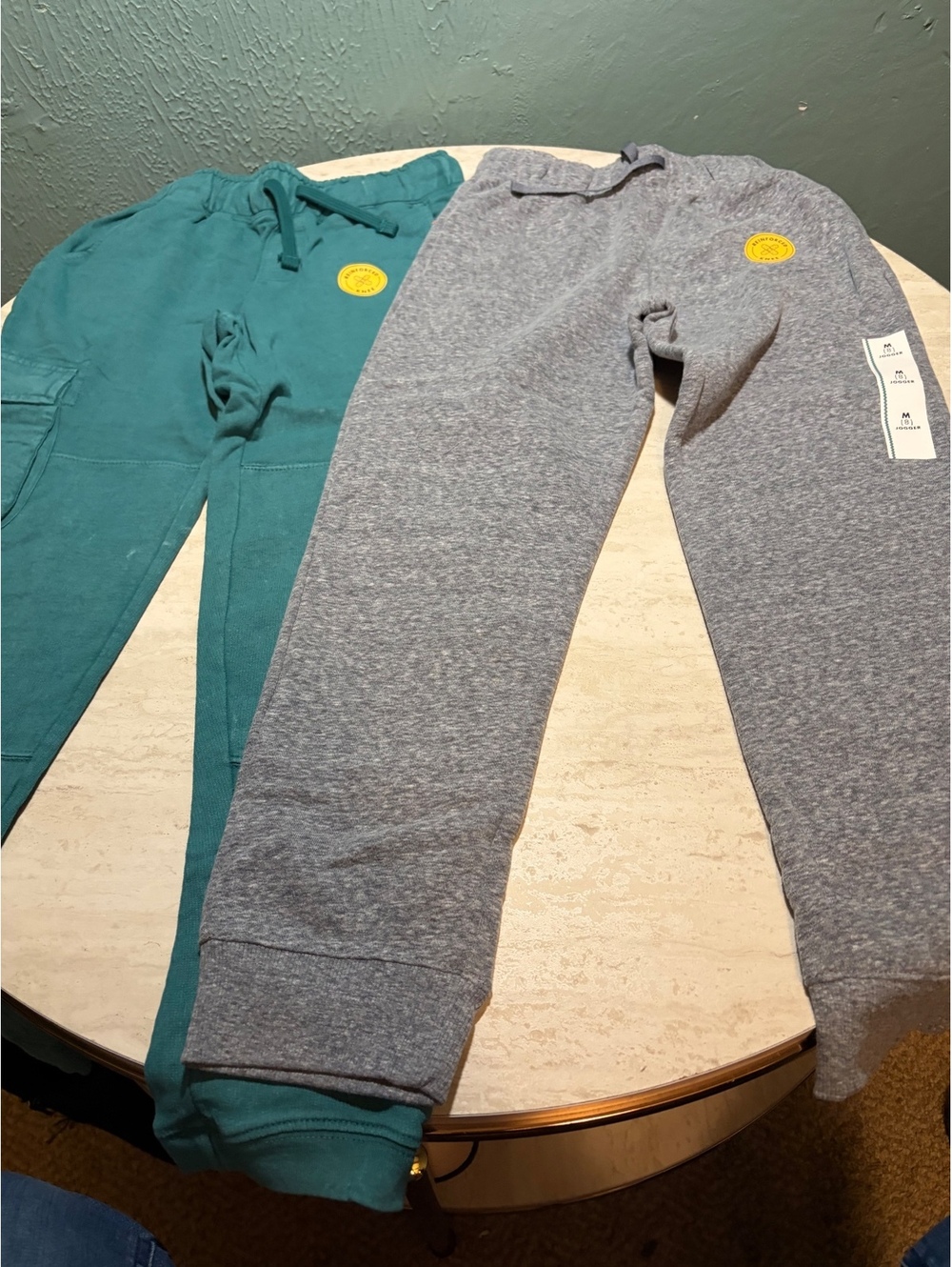 Cat & Jack Boys' Activewear Sweatpants Set - Gray and Teal, Size Medium
